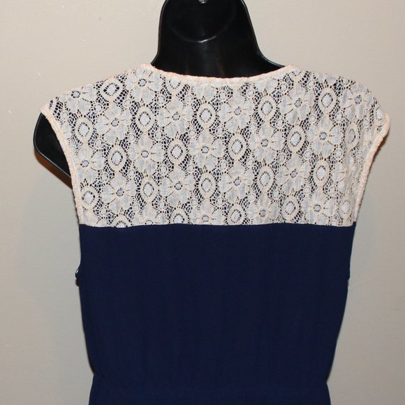 The clothing company casual dress size L - Picture 5 of 5